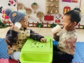 Cùng thiết kế điện thoại không dây với bé